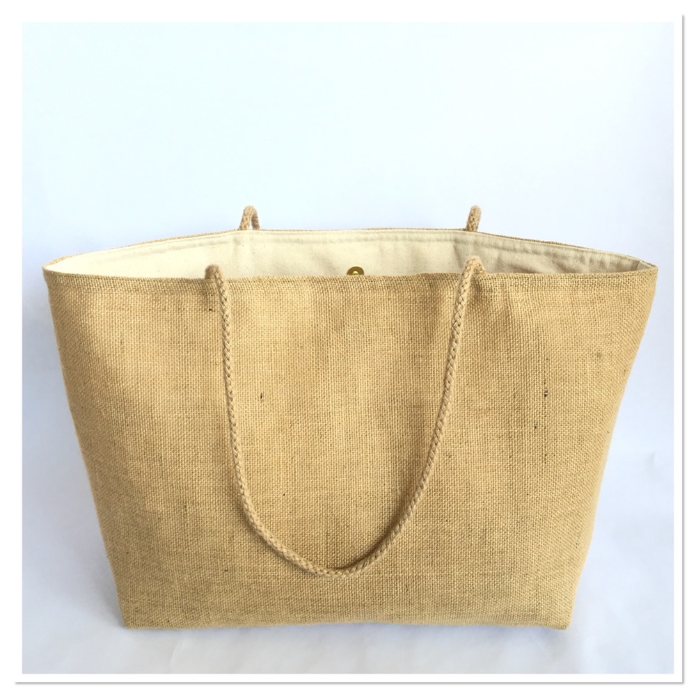 Resort Wear Handcrafted Destination Vegan  Tote - Picture 4 of 8